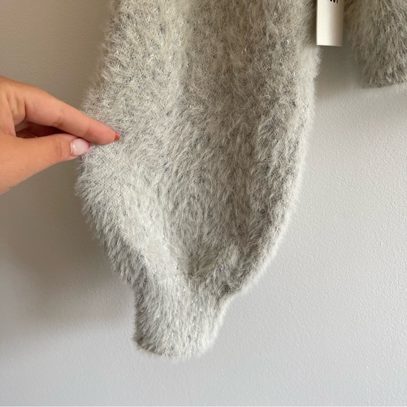 ❌SOLD❌Sunday Best Kitten Sweater Cropped, fuzzy sweater ice grey melange crew - Picture 9 of 13